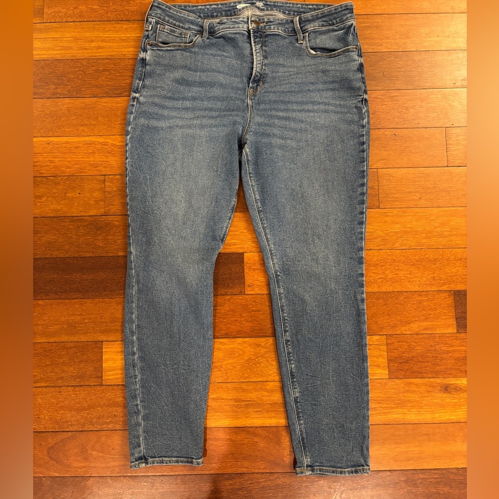 Old Navy Women's High Rise Rockstar Super Skinny Jeans Blue Size 18